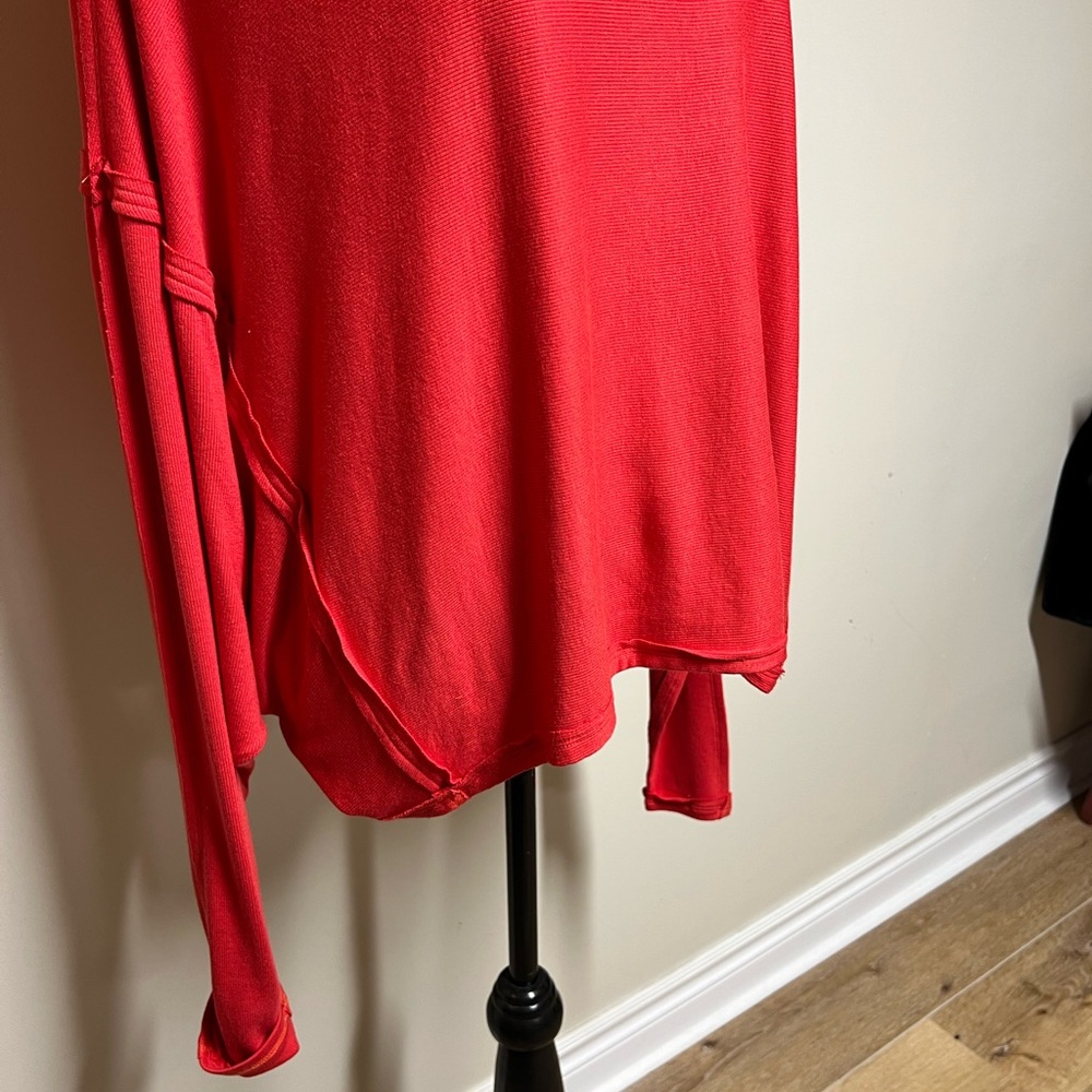 NWOT Free People We The Free Red Slouchy Dolman Sleeve Turtleneck Sweater Sz S - Picture 5 of 8